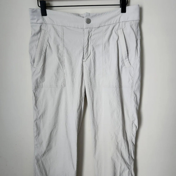 Athleta | Trekkie Hike Straight Leg Pant in Birch Grey - Size 6 - Picture 3 of 14